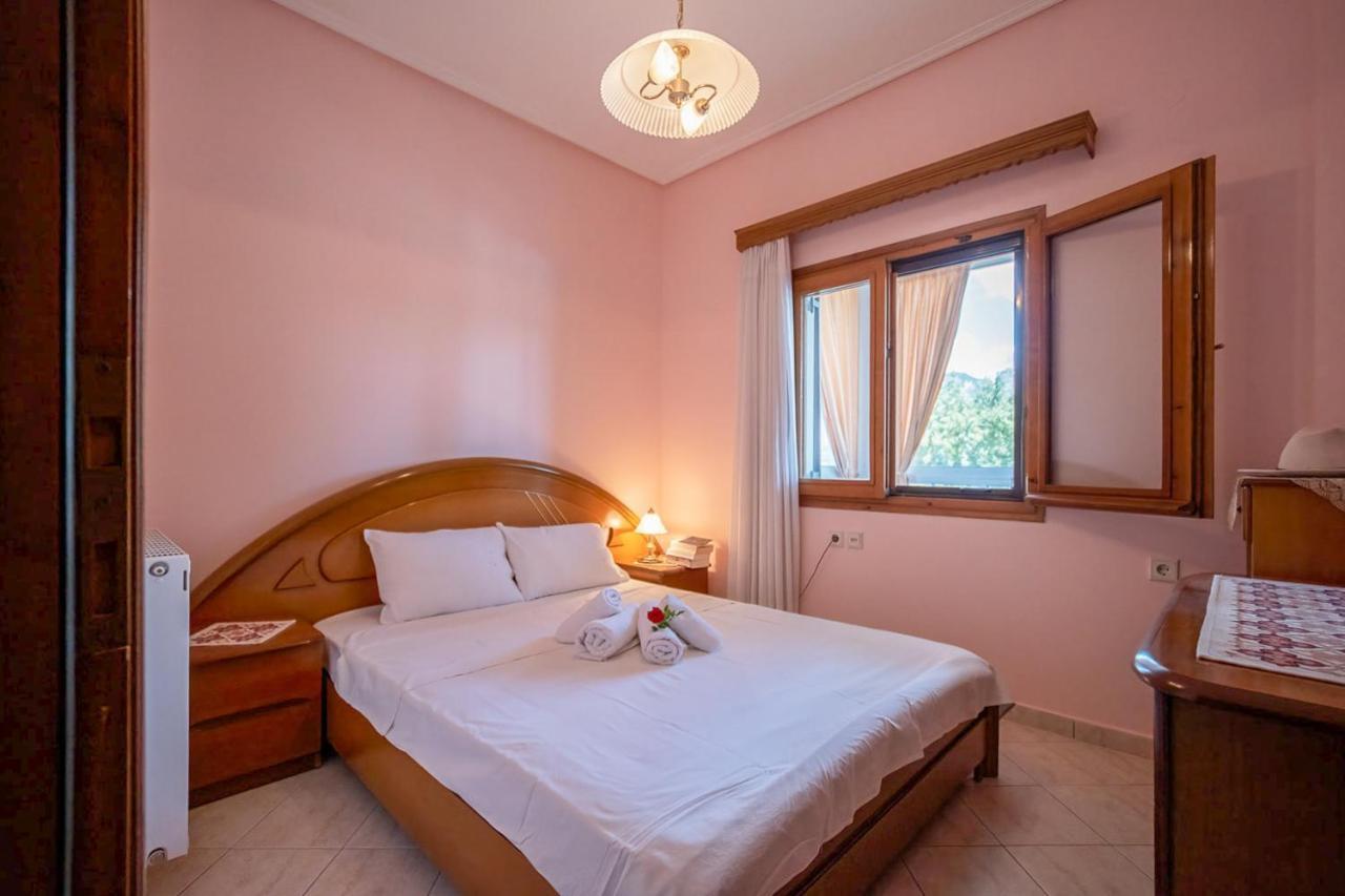 Majestic View Home Just Under Meteora Unesco Site Καλαμπάκα Εξωτερικό φωτογραφία